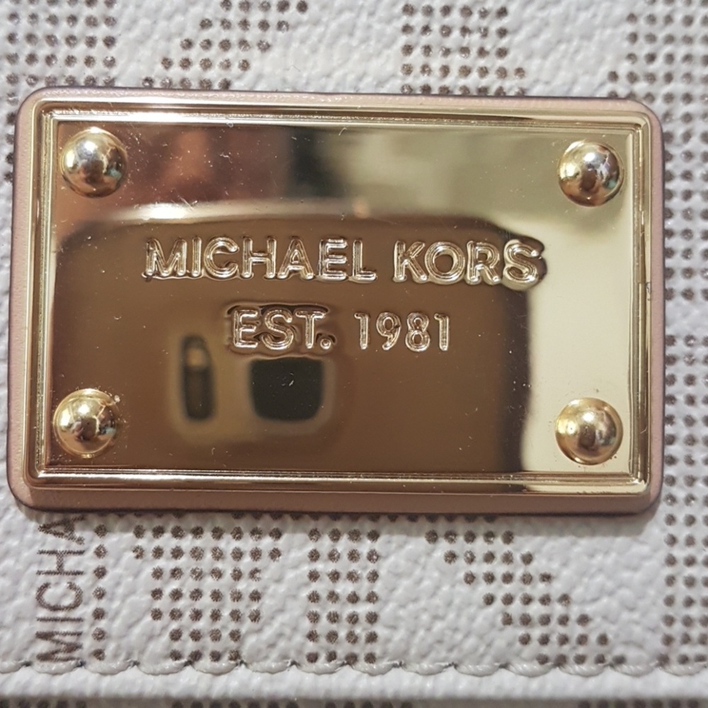 Michael Kors Monogram Wallet